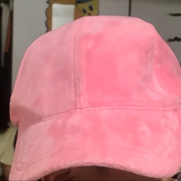 Pink Cap - Picture 5 of 5